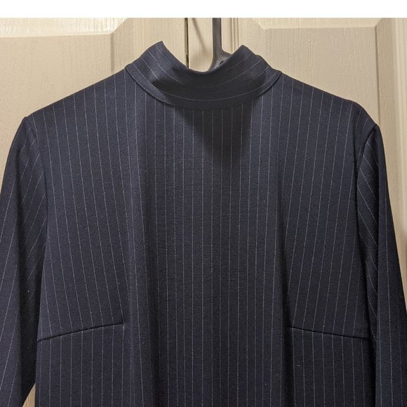 Dress - Picture 4 of 6